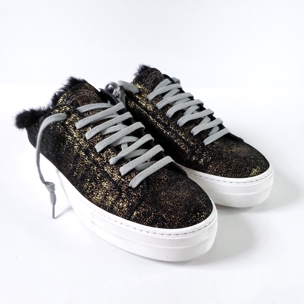 P448 Clara Metallic Fur Lined Gold Sneaker 38